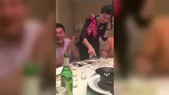 奇葩国产腰带视频,国产腰带视频引发热议，网友直呼“奇葩”